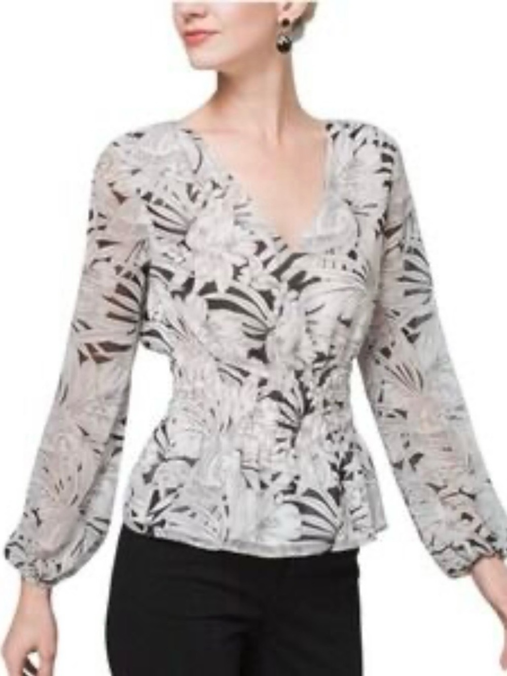 White House Black Market Black and White Floral V‑Neck Peplum Blouse